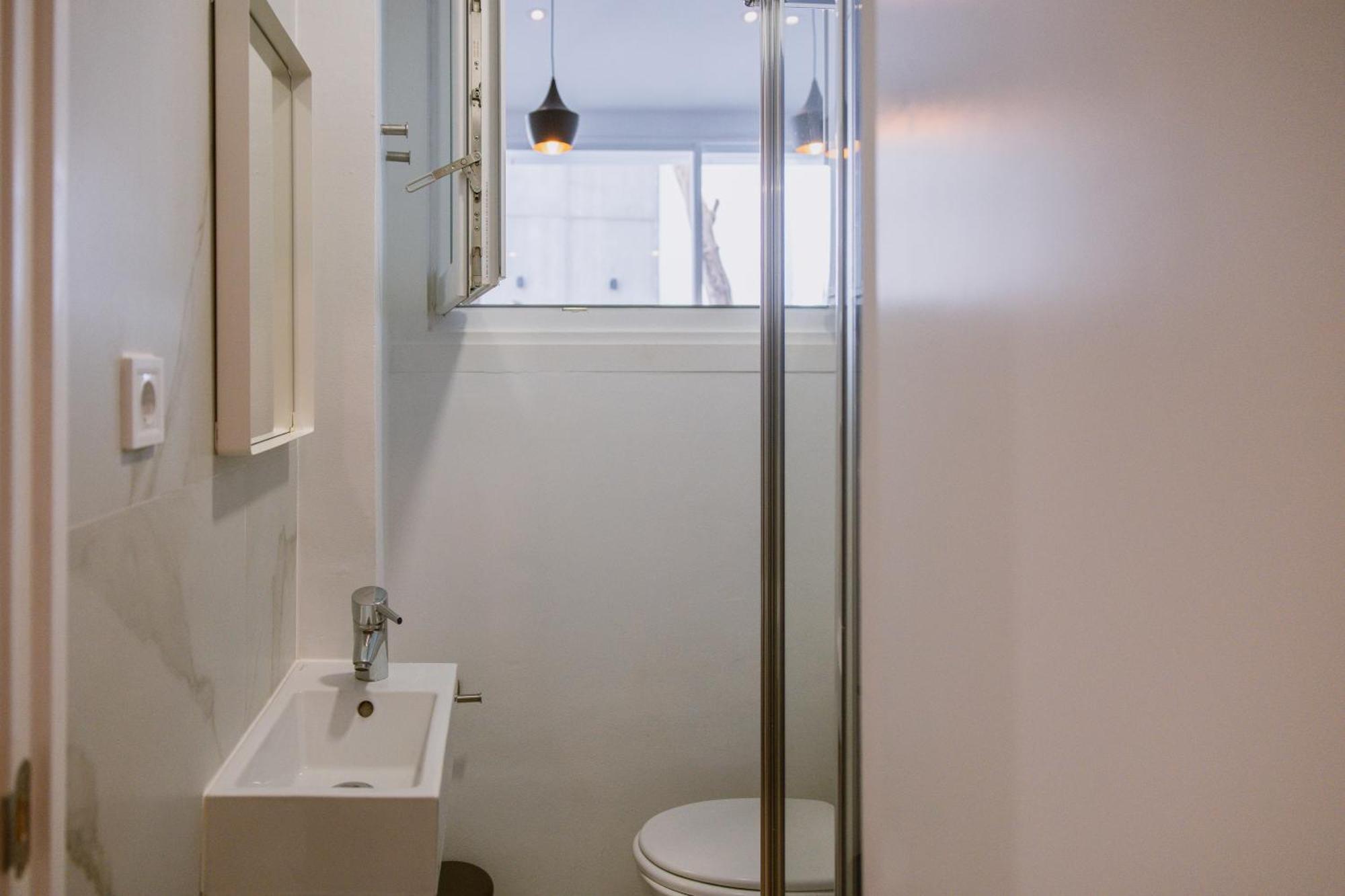 The Lx Hill Hostel - Lisbon — Fotos 1